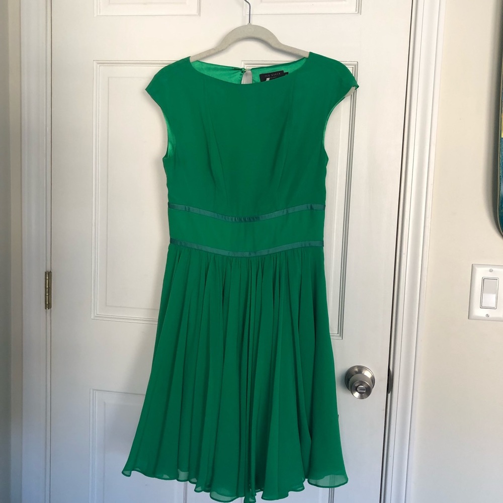 Ted Baker
Dress Simonie